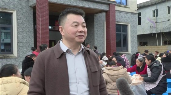 艾高新春慰问3