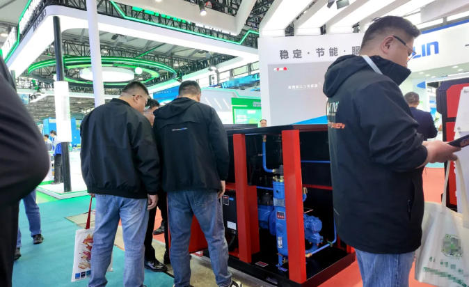 25艾高上海展会2 25艾高上海展会2